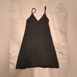 BRANDY MELVILLE FLOWERS DRESS